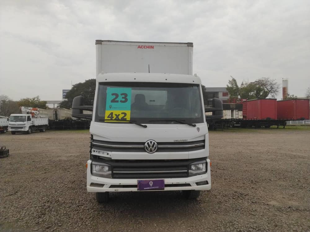 VOLKSWAGEN 11-180 DELIVERY 2P DIESEL E5