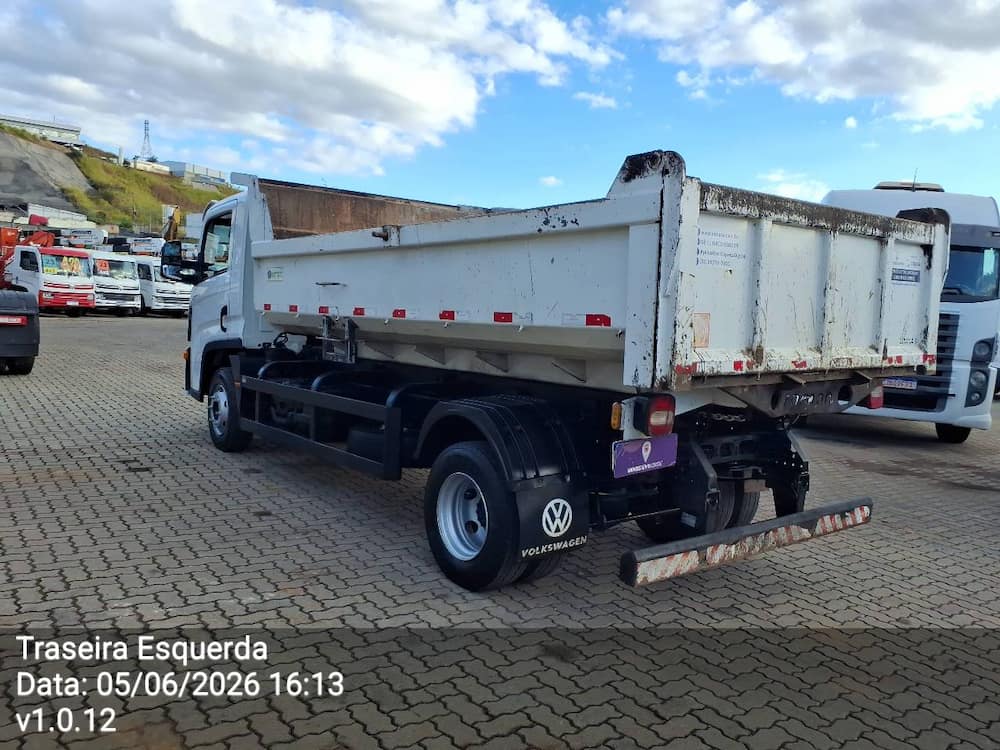 VOLKSWAGEN 11-180 DELIVERY 2P DIESEL E5