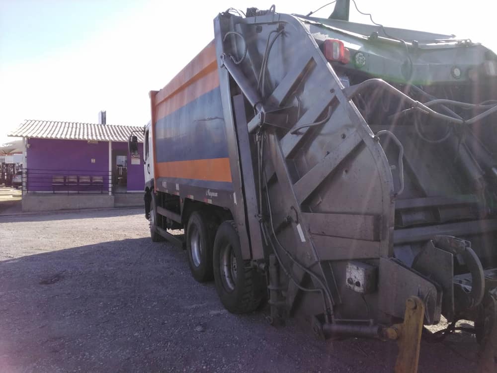 Volkswagen 24-260 E Constel. 6x2 2p (diesel)(E5)