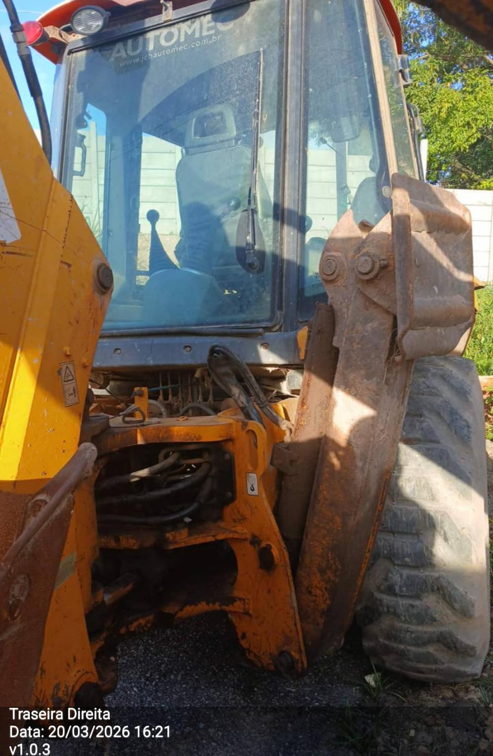 JCB RETROESCAVADEIRA