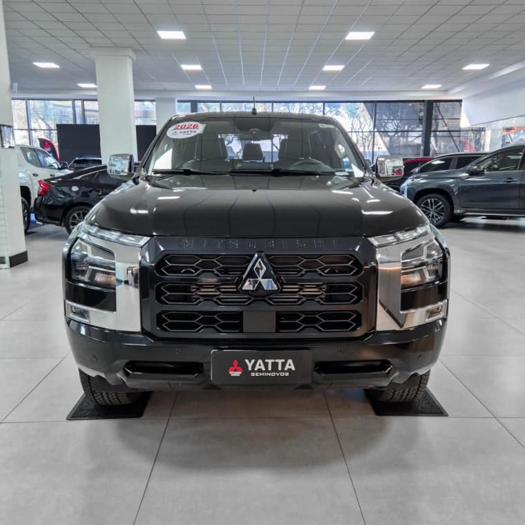 Mitsubishi TRITON 2.4 BITURBO DIESEL CD HPE-S 4X4 AUTOMÁTICO 2025/2026