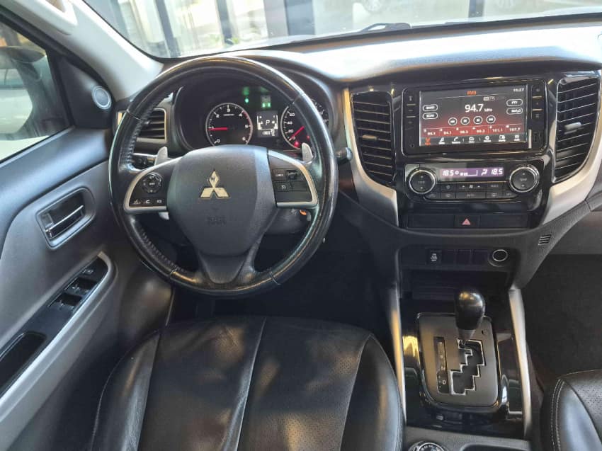 Mitsubishi L200 TRITON 2.4 16V TURBO DIESEL SPORT HPE CD 4P 4X4 AUTOMÁTICO 2018/2019