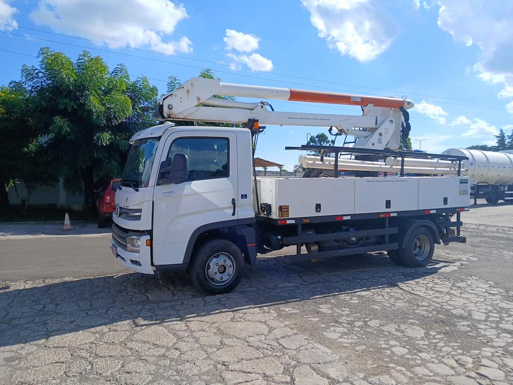 Volkswagen 11-180 Delivery 2p (diesel)(E5)