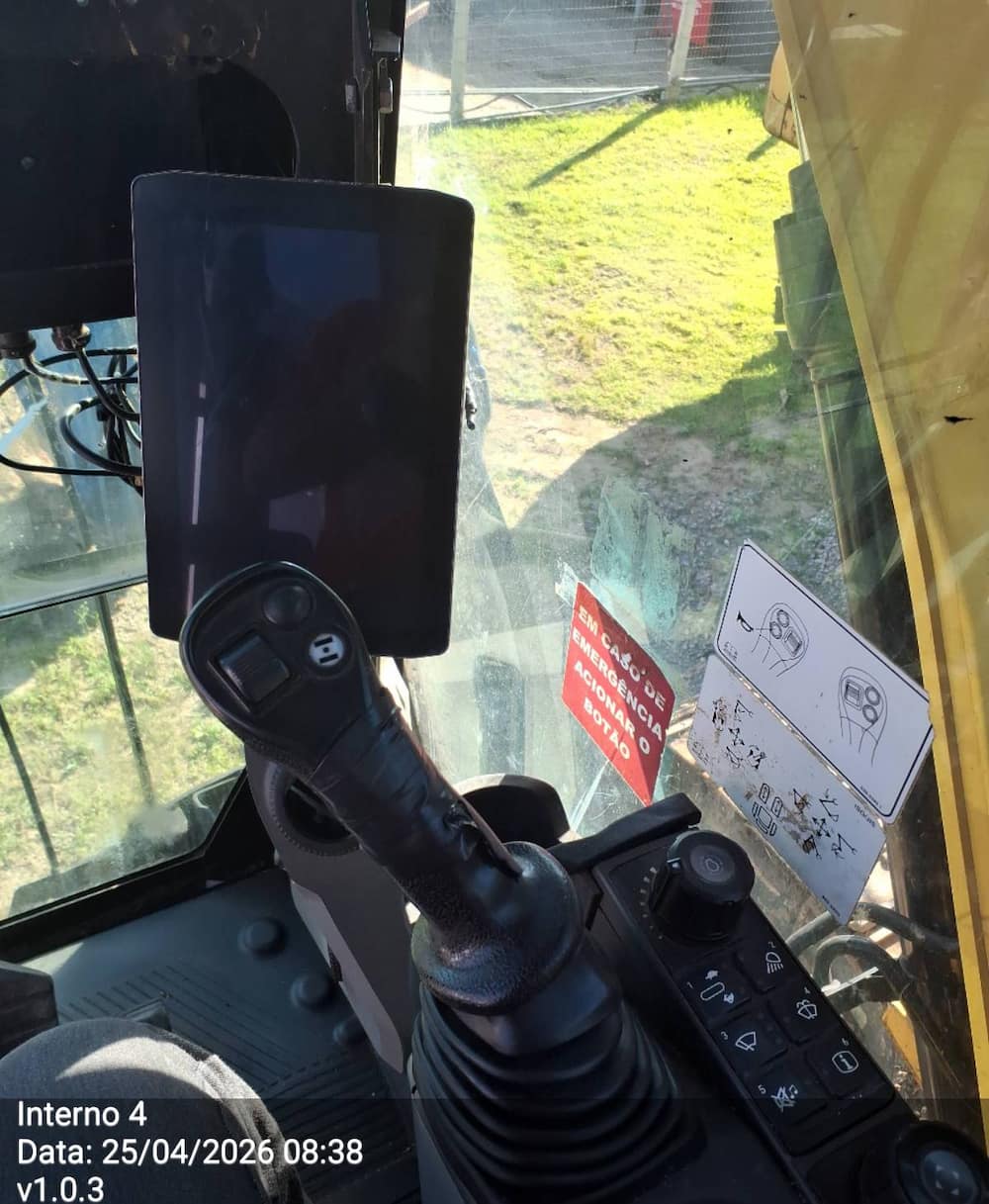 CATERPILLAR CAT 320