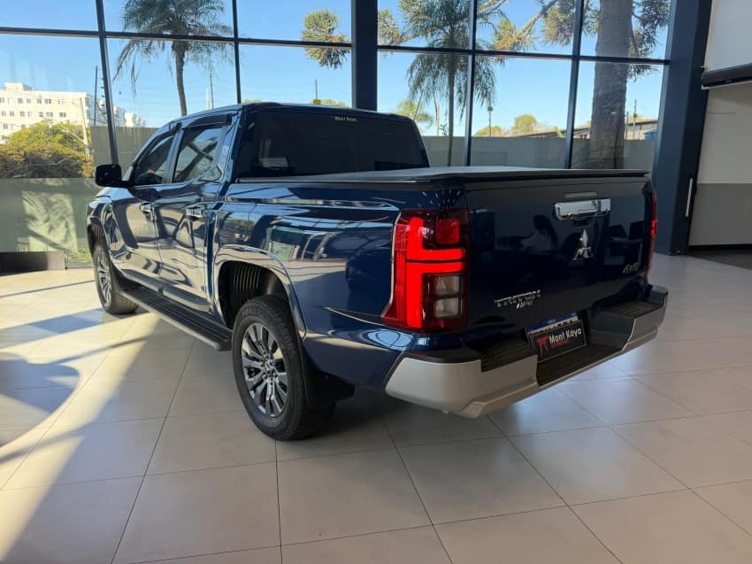 Mitsubishi TRITON 2.4 BITURBO DIESEL CD HPE 4X4 AUTOMÁTICO 2025/2026