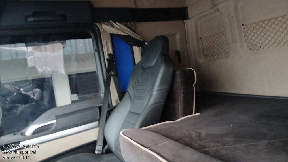 VOLKSWAGEN 29.520 METEOR 6X4