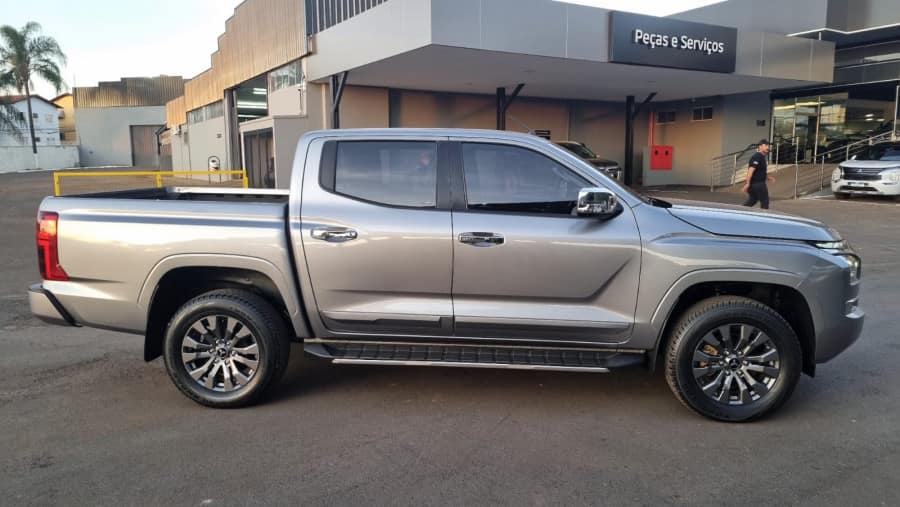 Mitsubishi TRITON HPE.S