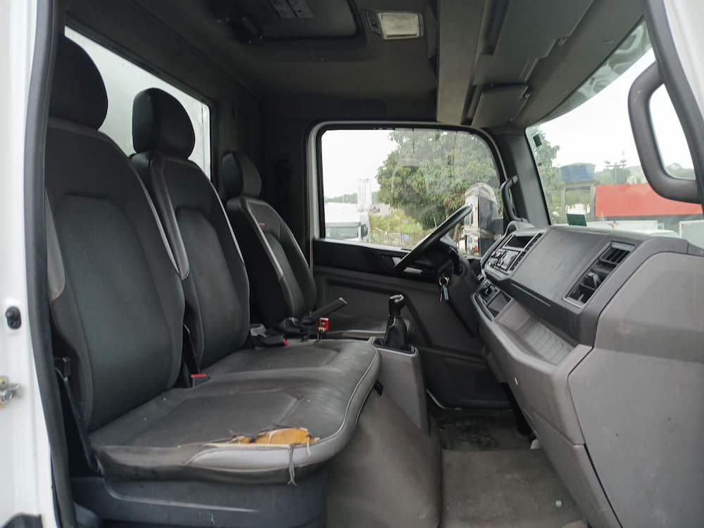 VOLKSWAGEN 6-160 DELIVERY 2P DIESEL E5