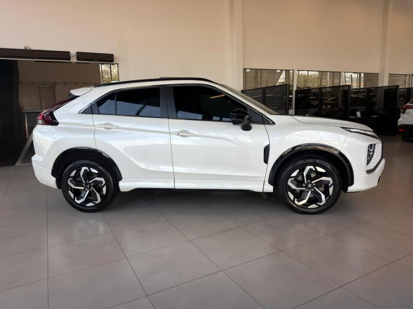 Mitsubishi ECLIPSE CROSS 1.5 MIVEC TURBO GASOLINA HPE-S CVT 2025/2026