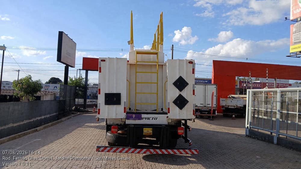 VOLKSWAGEN 26.280 CRM 6X4