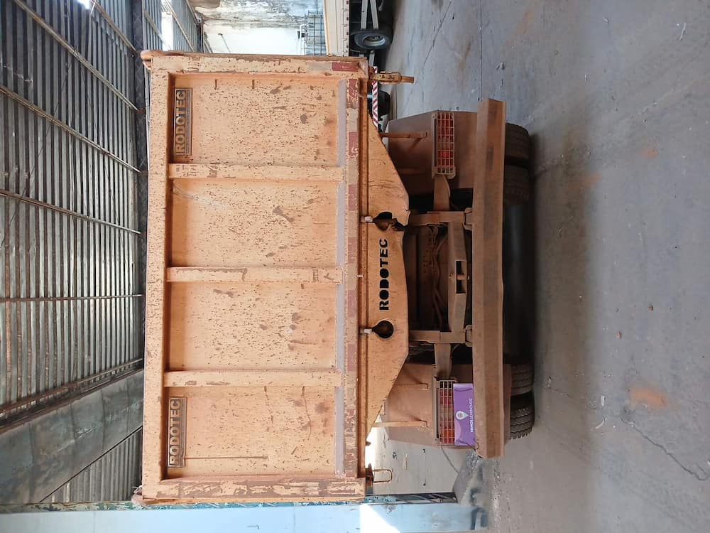 Mercedes-Benz Atego 2730 6x4 2p (diesel)(E5)