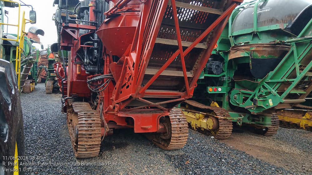 CASE 8810