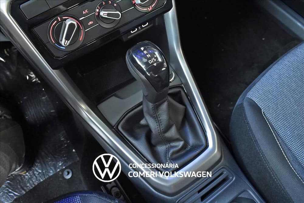 2026 VOLKSWAGEN T-CROSS 1.0 200 TSI TOTAL FLEX AUTOMÁTICO