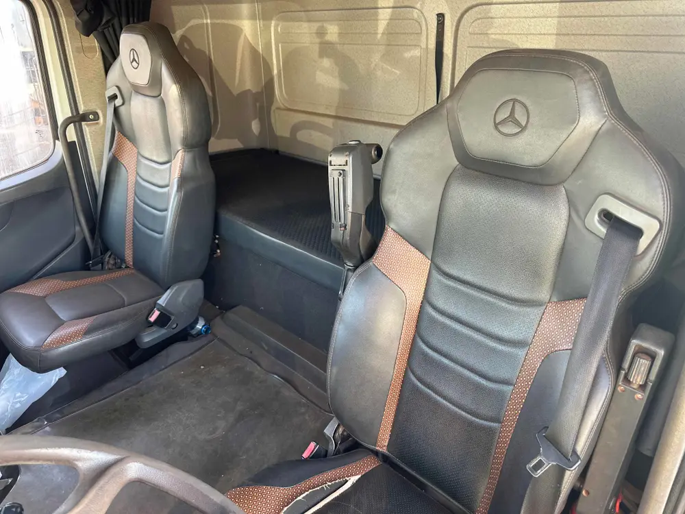 Mercedes-Benz Axor 3344 S (6X4)