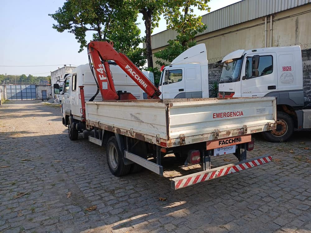 VOLKSWAGEN 10-160 E DELIVERY 2P DIESEL E5