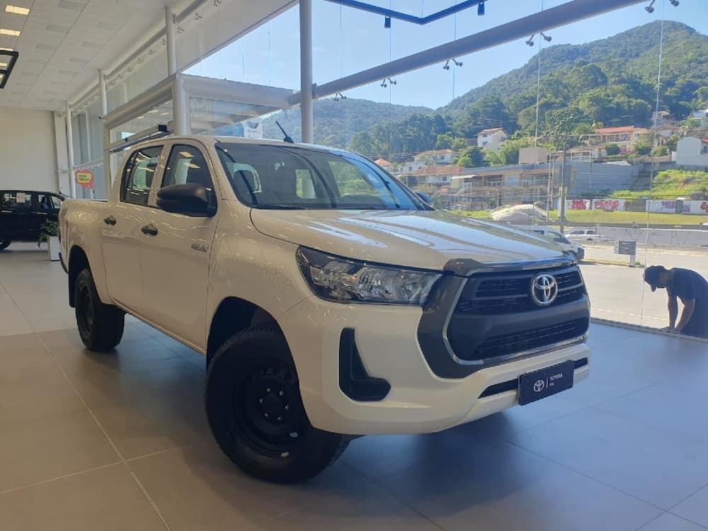 TOYOTA HILUX 2.8 D-4D TURBO DIESEL CD POWER PACK 4X4 AUTOMATICO