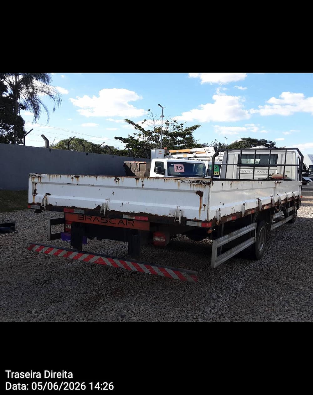 Volkswagen 11-180 Delivery 4x2 2p (diesel)(E6)