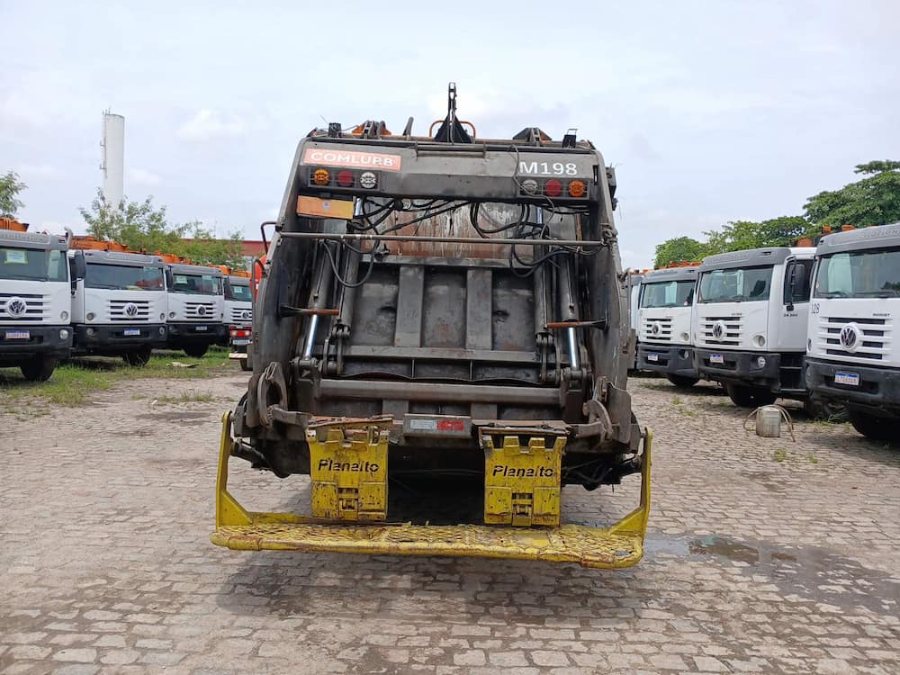Volkswagen 24-260 E Constel. 6x2 2p (diesel)(E5)