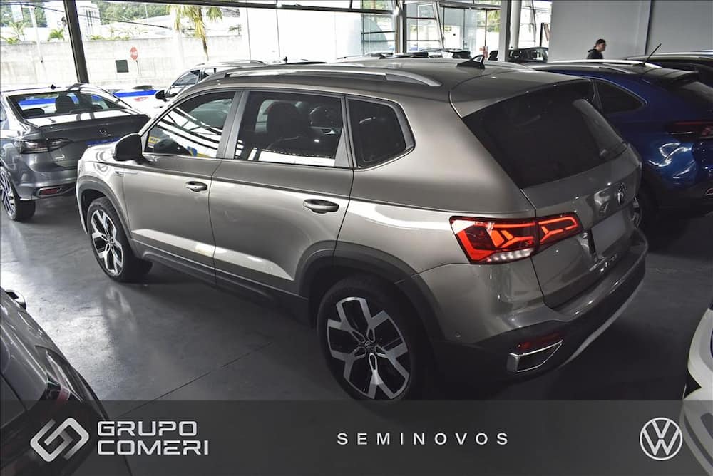 2024 VOLKSWAGEN TAOS 1.4 250 TSI TOTAL FLEX HIGHLINE AUTOMÁTICO