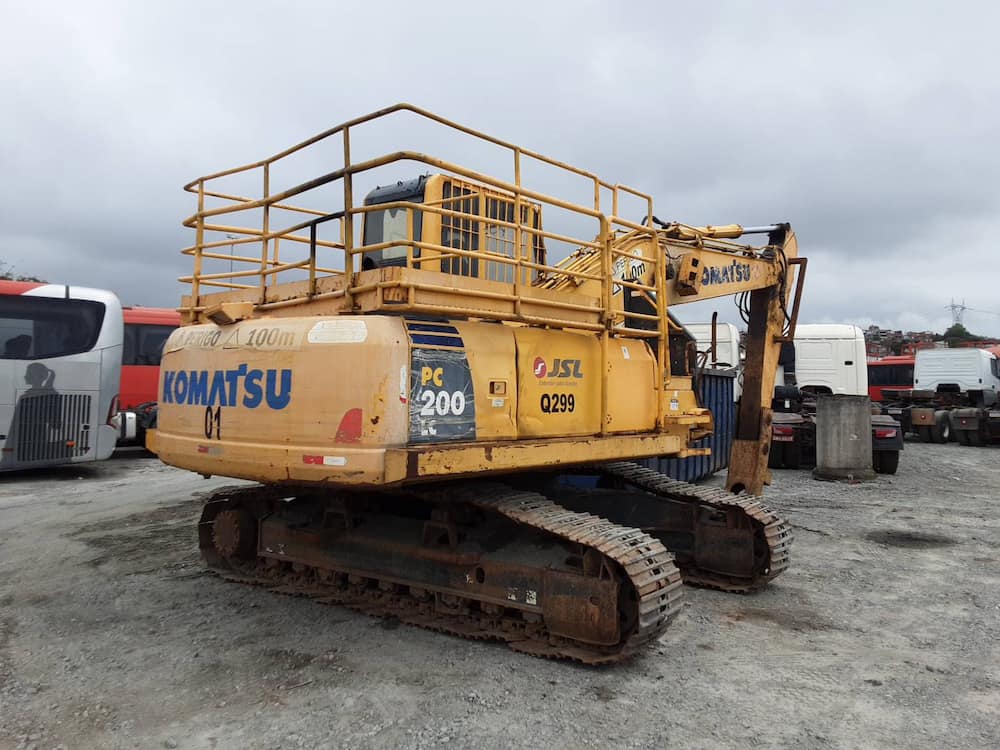 KOMATSU PC 200 LC