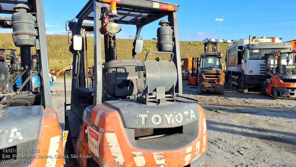 TOYOTA 8FG25B