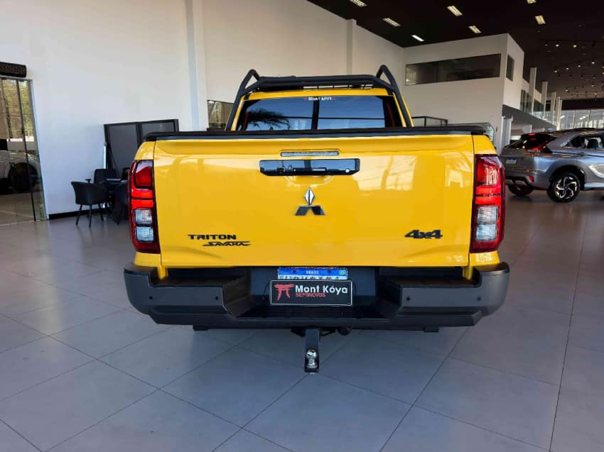 MITSUBISHI TRITON SAVANA 2.4 D 4X4 AT