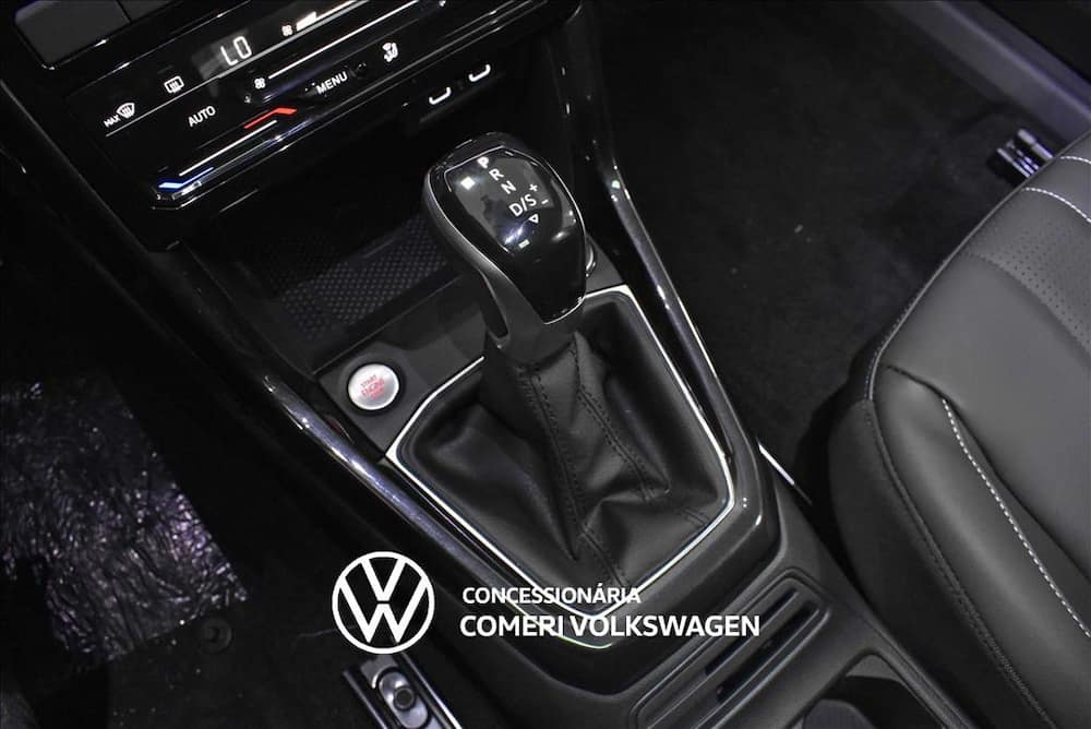 2027 VOLKSWAGEN T-CROSS 1.4 250 TSI TOTAL FLEX HIGHLINE AUTOMÁTICO