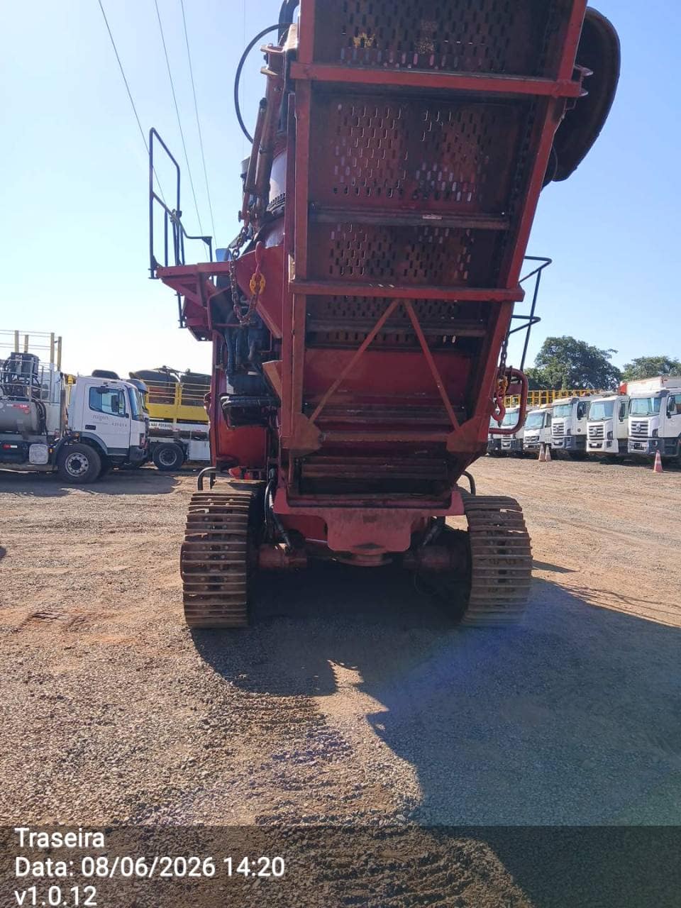 CASE 8810