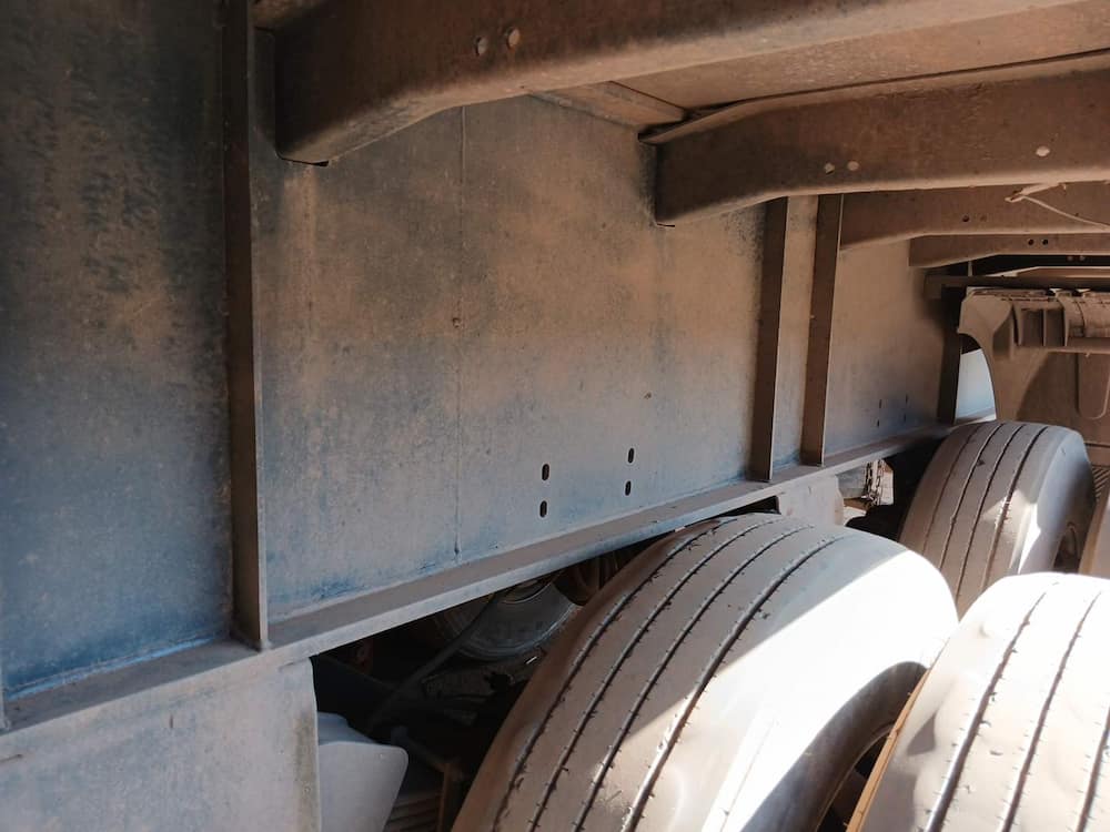TRUCKVAN SR GRANELEIRO 4E 1+3