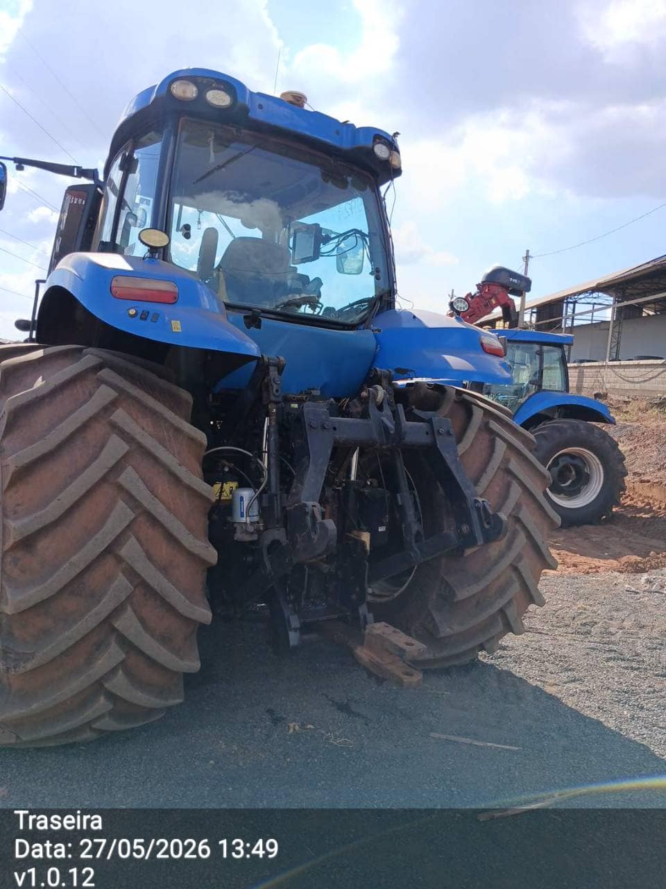 NEW HOLLAND T 8.325