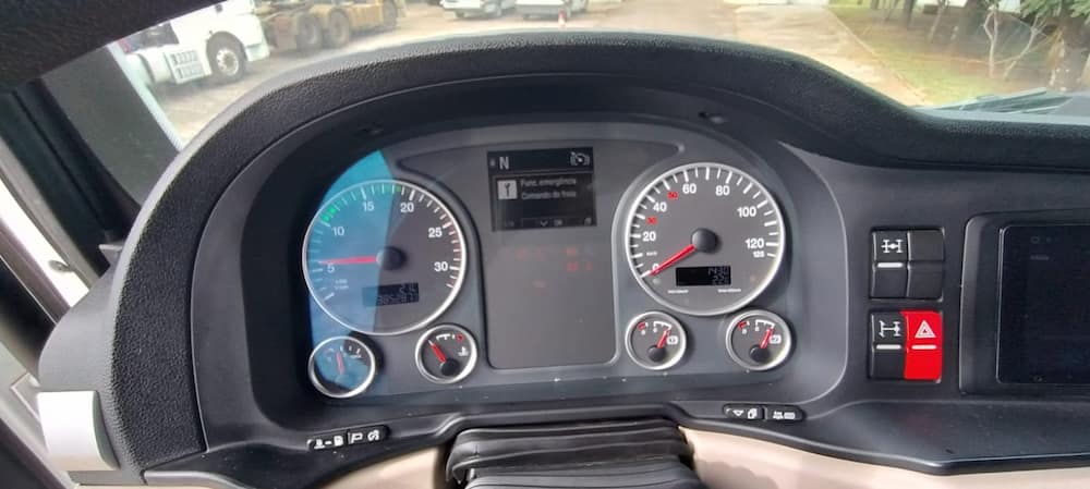 Volkswagen Meteor 29.520 6x4 2p (diesel)(E5)