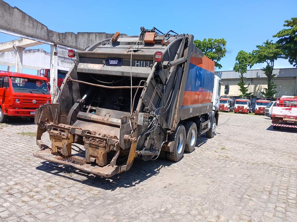 Volkswagen 24-260 E Constel. 6x2 2p (diesel)(E5)