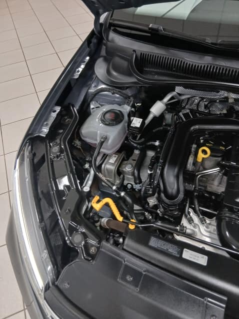 Volkswagen NIVUS 1.0 200 TSI TOTAL FLEX HIGHLINE AUTOMÁTICO 2023/2023