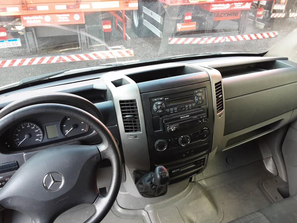 MERCEDES-BENZ SPRINTER 515 CDI