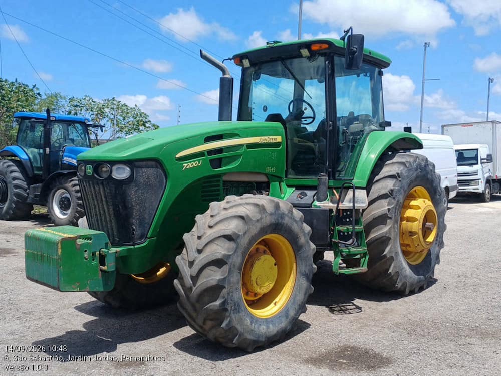 JOHN DEERE 7200J