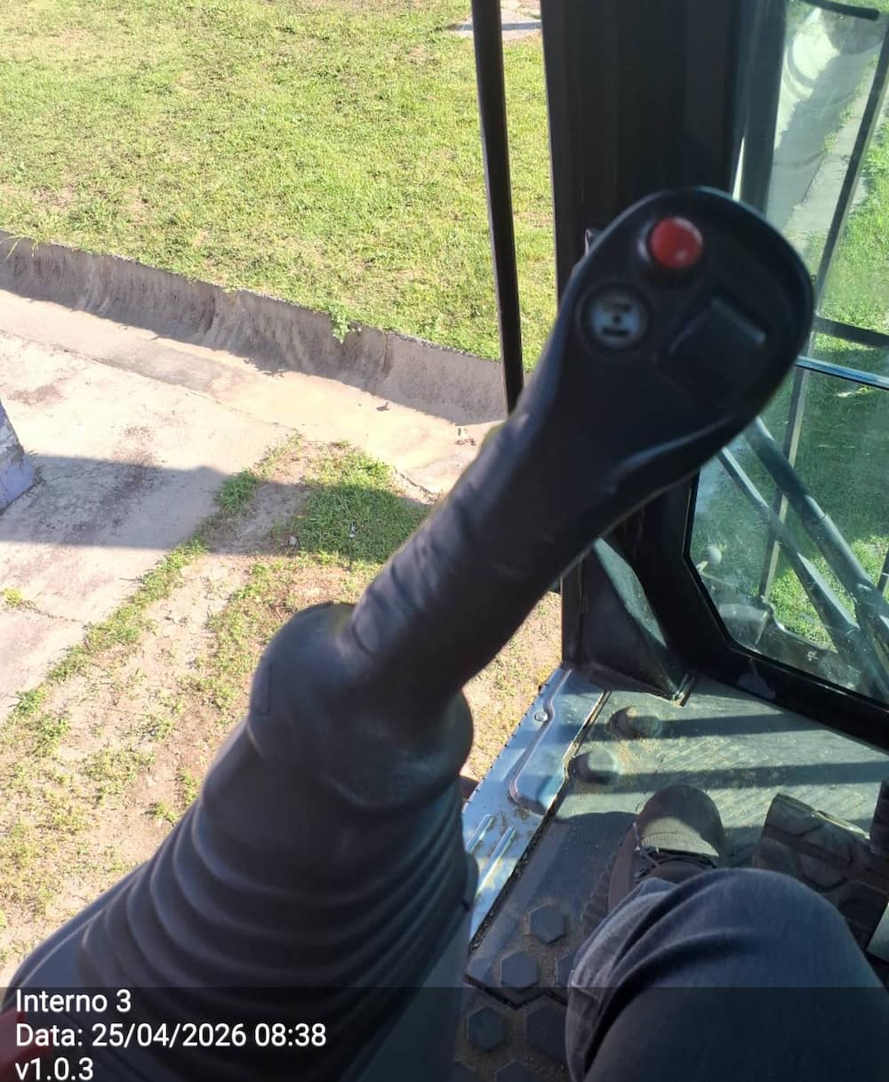 CATERPILLAR CAT 320