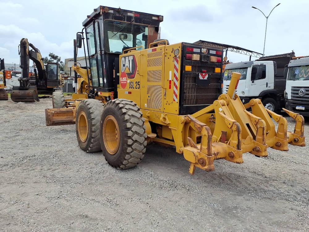CATERPILLAR 140K