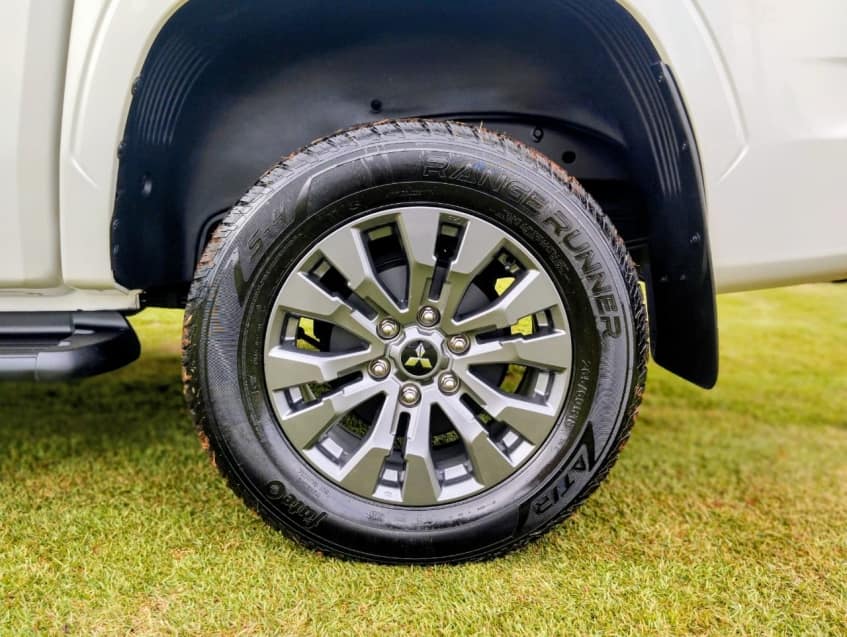 Mitsubishi TRITON 2.4 BITURBO DIESEL CD HPE 4X4 AUTOMÁTICO
