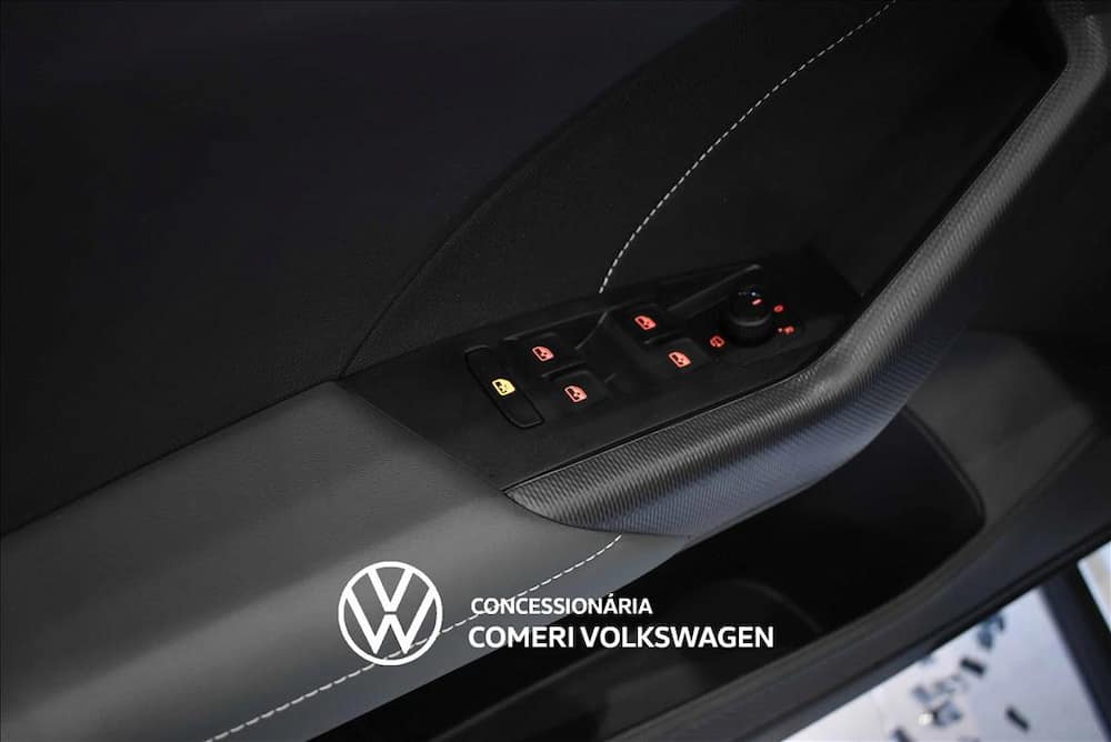 2027 VOLKSWAGEN T-CROSS 1.4 250 TSI TOTAL FLEX EXTREME AUTOMÁTICO