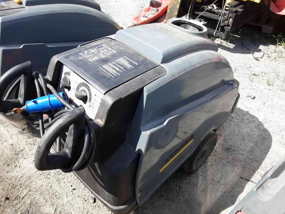 KARCHER LAVADORA DE PISO A.P
