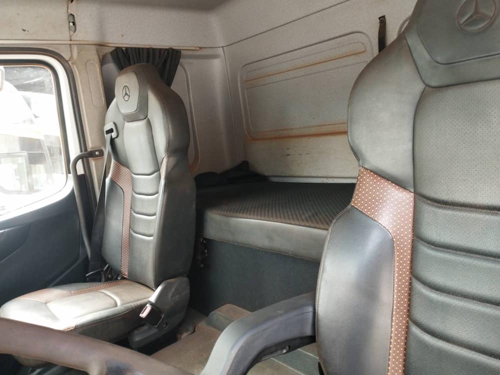 Mercedes-Benz Axor 3344 S (6X4)