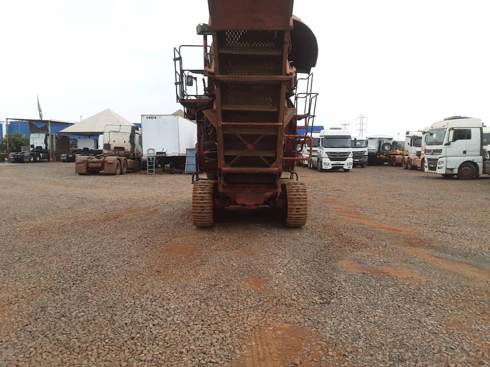 CASE 8810
