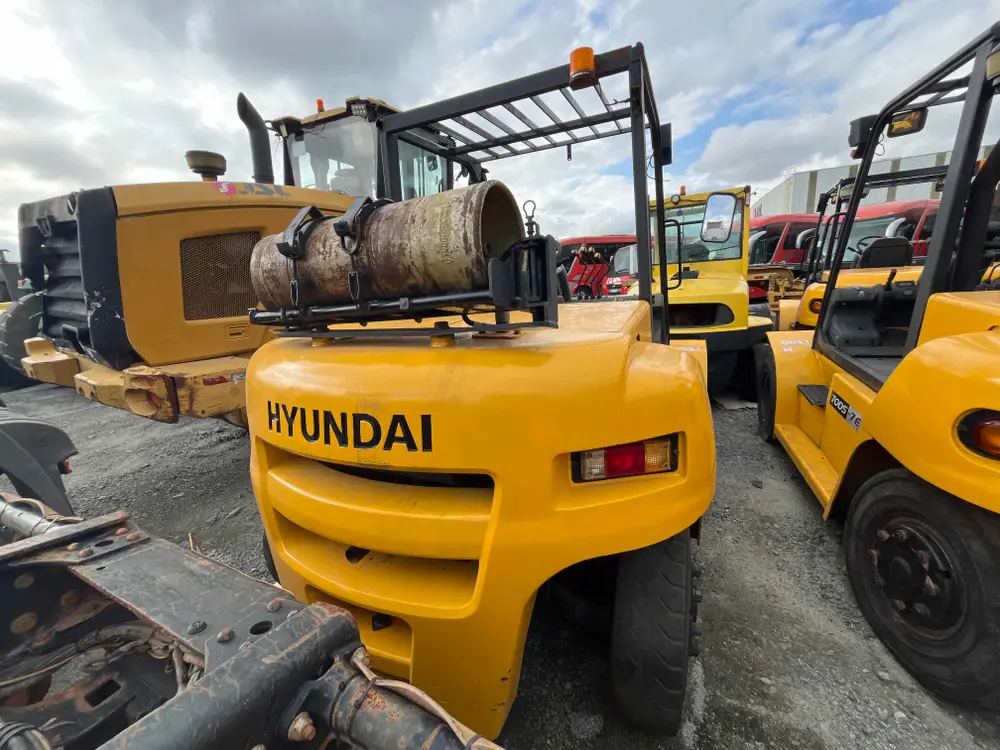 HYUNDAI 70l-7a