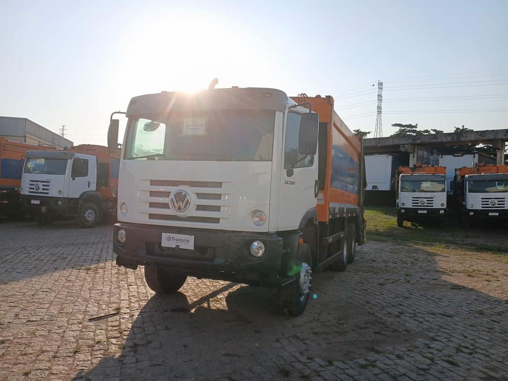 Volkswagen 24-260 E Constel. 6x2 2p (diesel)(E5)