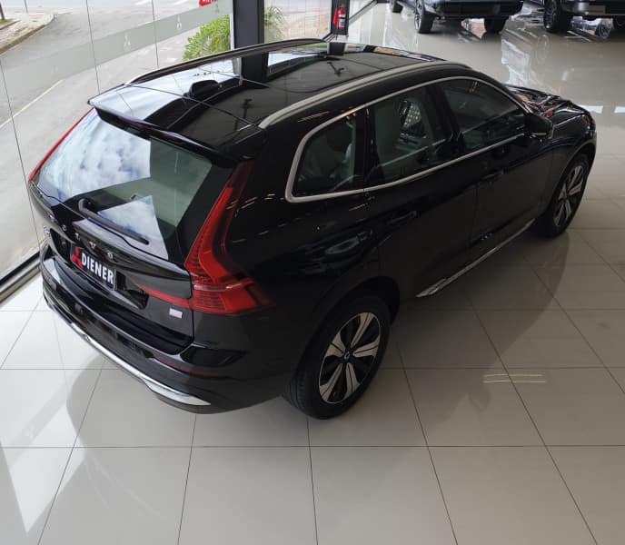 VOLVO XC 60 T8 PLUS HÍBRIDO 2024