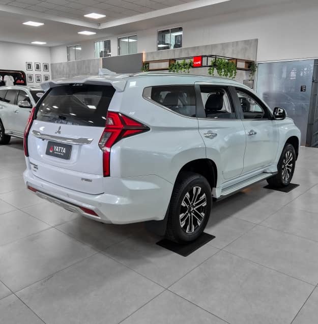 Mitsubishi PAJERO SPORT 2.4 16V MIVEC TURBO DIESEL HPE AWD AUTOMÁTICO 2020/2021