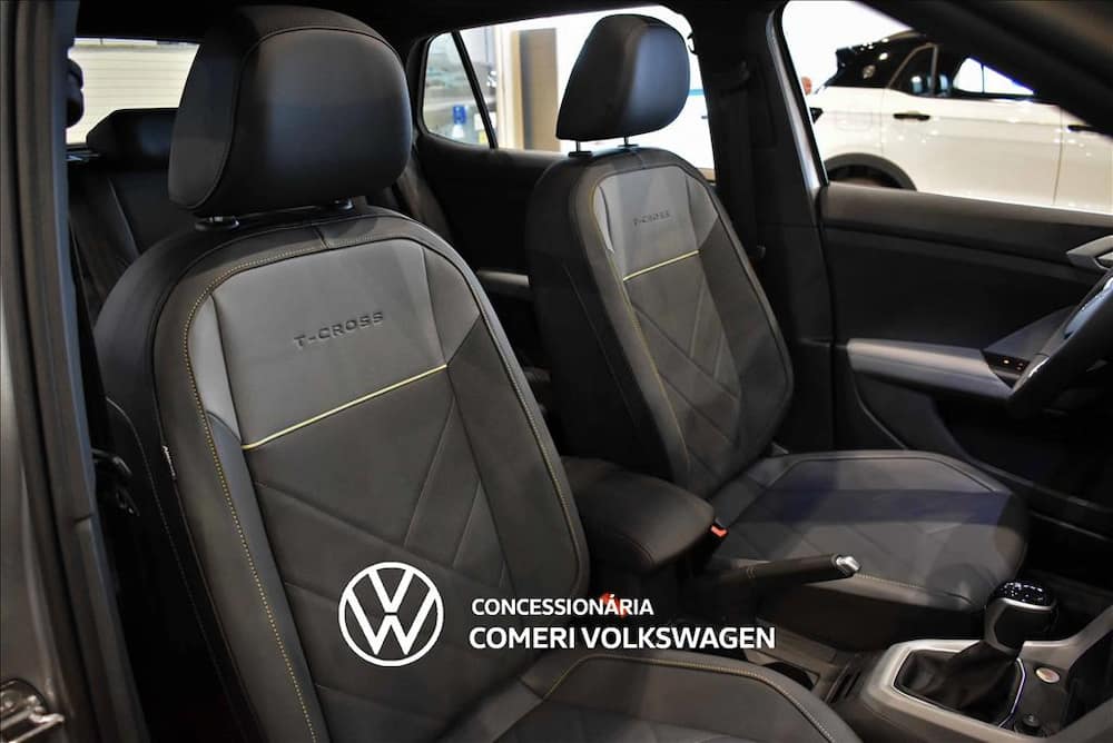 2027 VOLKSWAGEN T-CROSS 1.0 200 TSI TOTAL FLEX COMFORTLINE AUTOMÁTICO