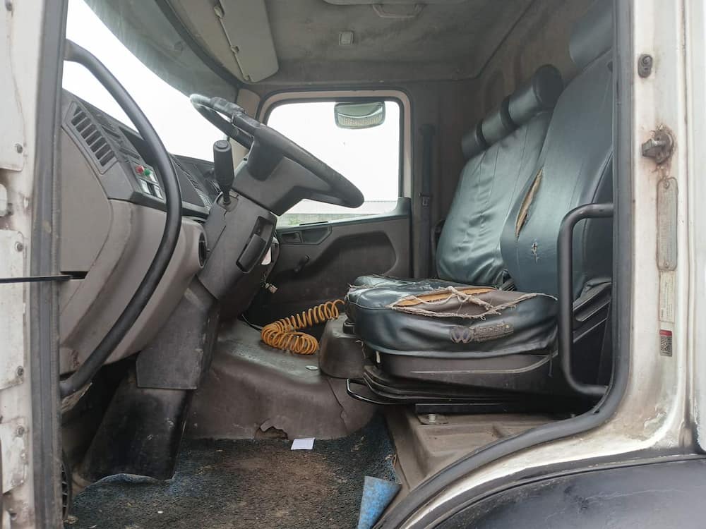 Volkswagen 24-260 E Constel. 6x2 2p (diesel)(E5)