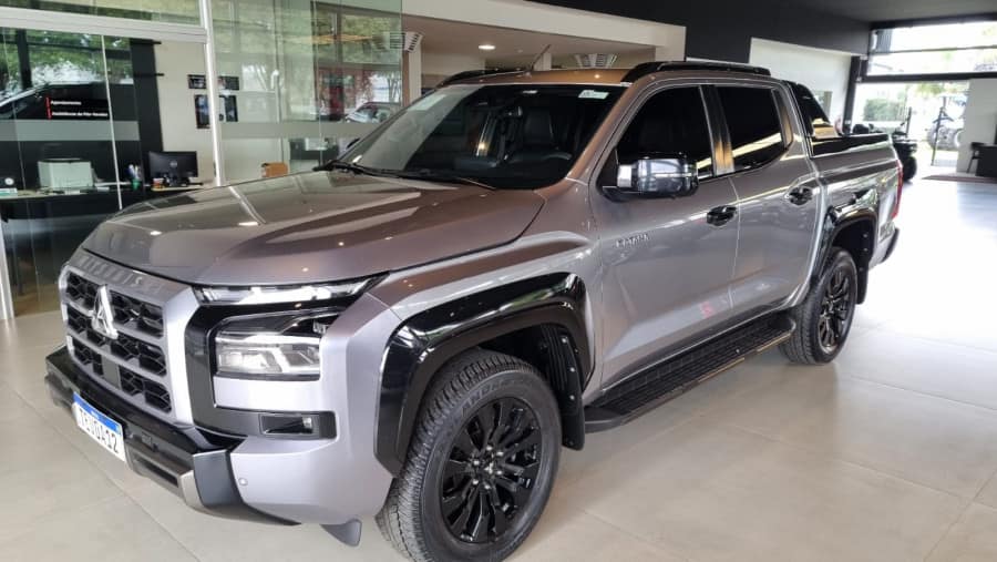 Mitsubishi TRITON KATANA