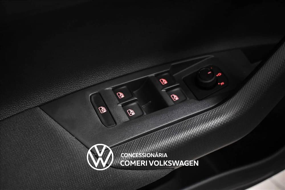 2027 VOLKSWAGEN NIVUS 1.0 200 TSI TOTAL FLEX SENSE AUTOMÁTICO